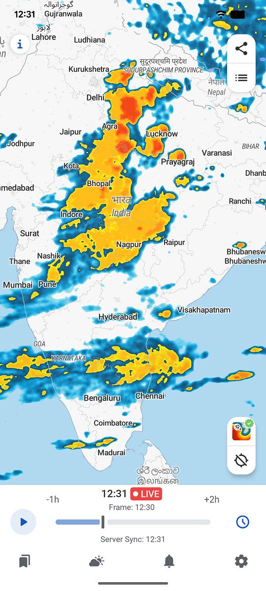 Live radar over India in the RainViewer app during the monsoon