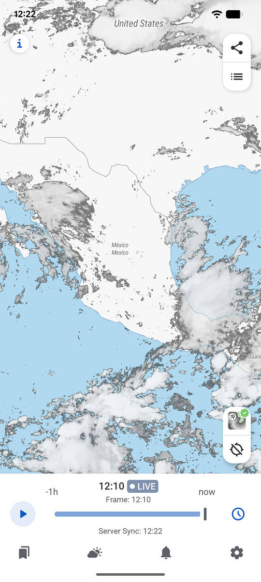RainViewer satellite layer over Mexico, with cloud over the Pacific and over the Gulf of Mexico and the Caribbean in the same view