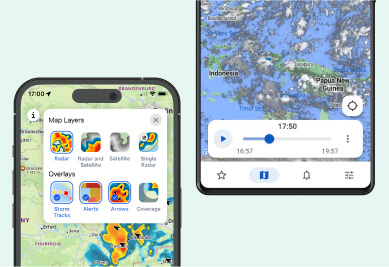 Obrazy telefonów z otwartą aplikacją RainViewer, przedstawiające mapę radarową i mapę satelitarną